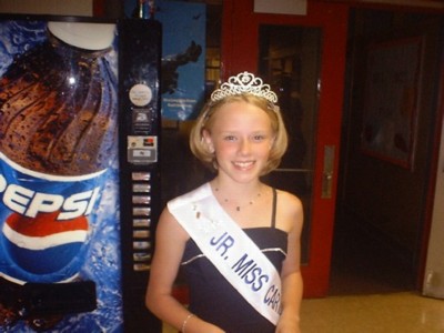 Danielle Atcheson - Jr. Miss Caribou 2000